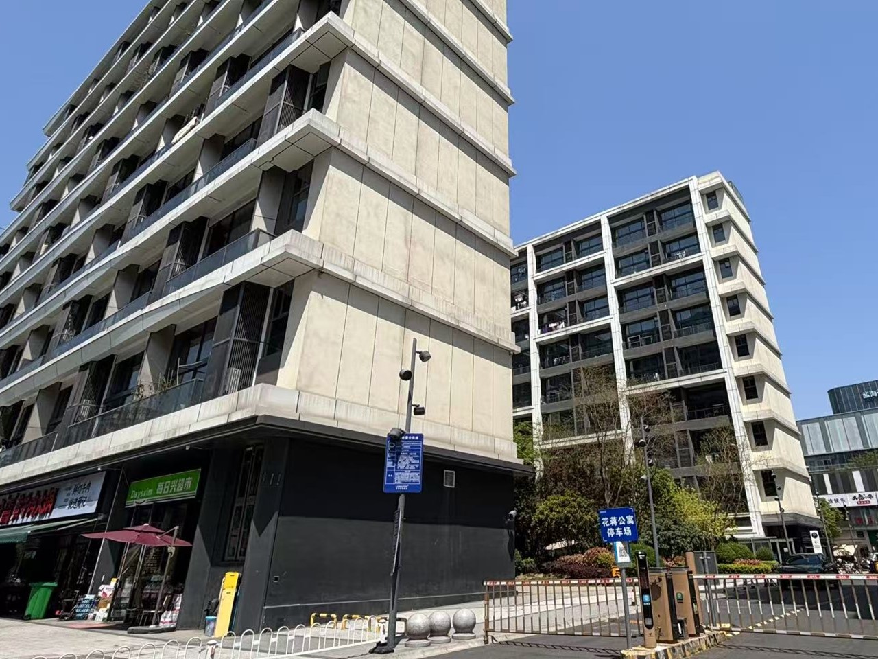 西溪龙湖天街小区实景 4