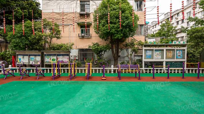 复新小区外景图