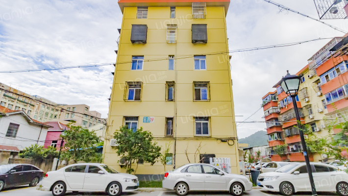 子陵新村外景图