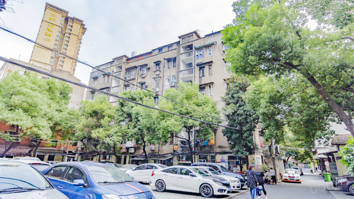 市无线电厂宿舍外景图