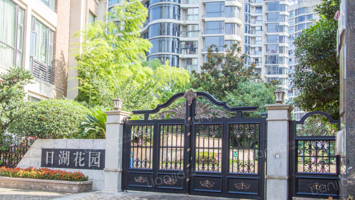 日湖花园外景图