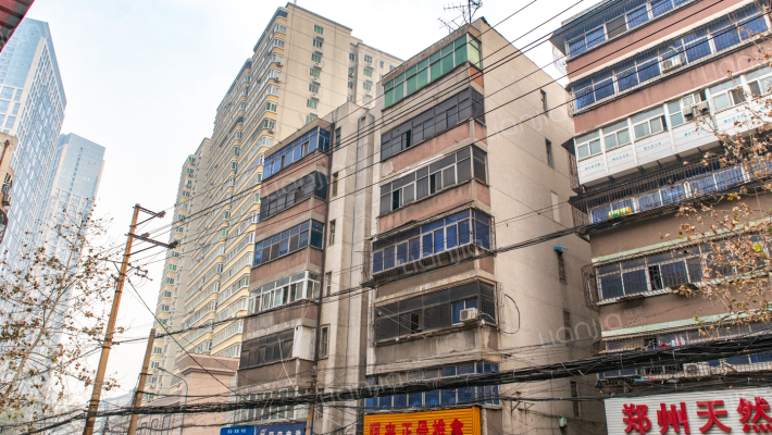 西前街136号外景图