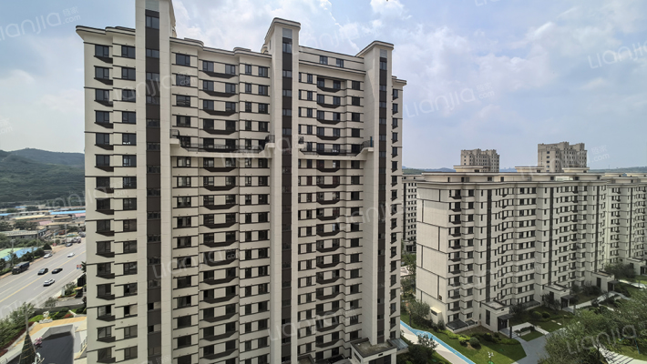 佰成智鼎中心外景图