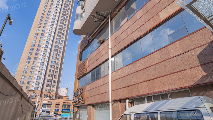 康宁大厦外景图