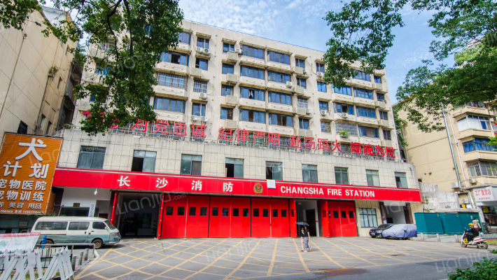 劳动西路187号外景图