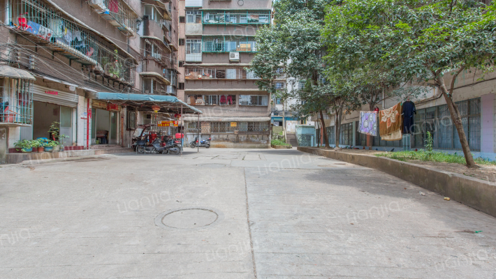 南岳路一七号外景图