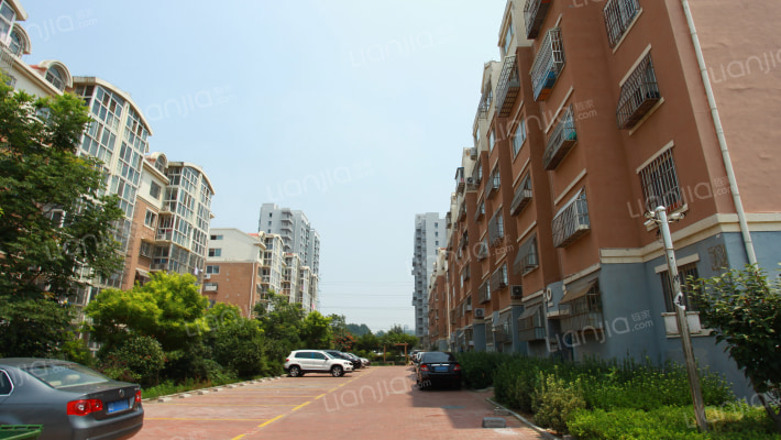 东李新苑外景图