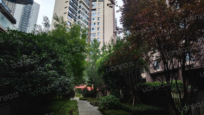 龙湖梵悦台外景图