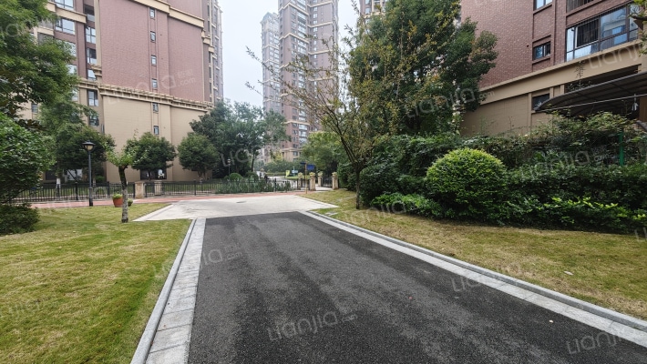 鹭湖宫八区C组团外景图