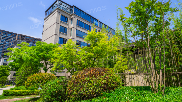 路劲港欣城北区外景图