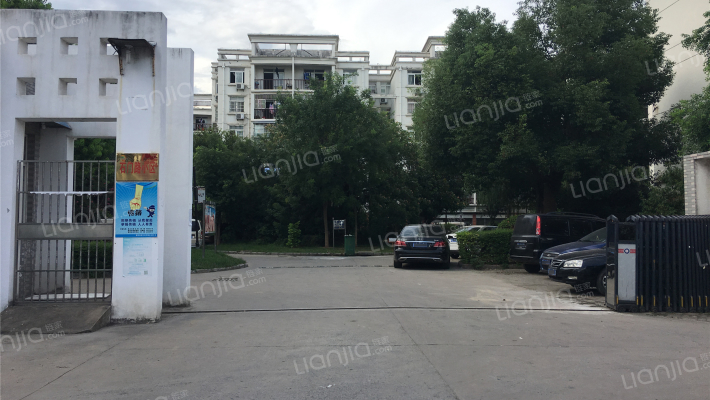 石门路小区外景图