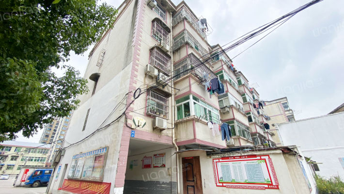 四中宿舍外景图