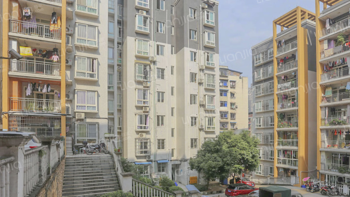 山水名邸外景图