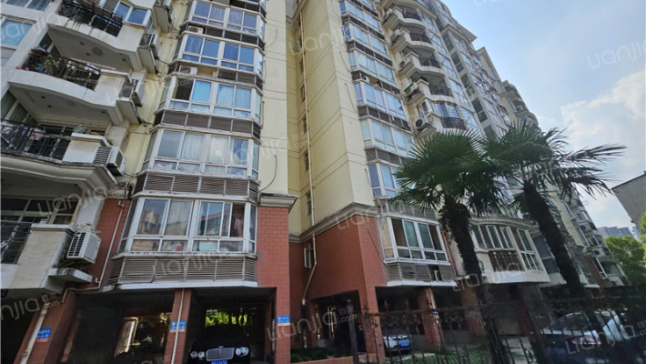 世纪彩城外景图