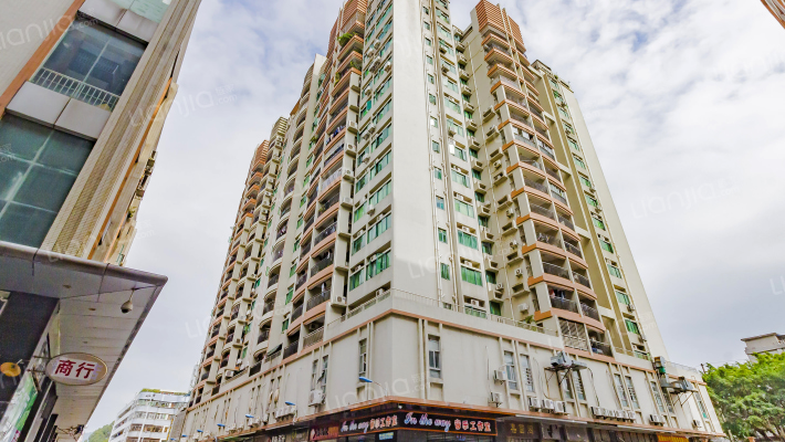 嘉信广场外景图