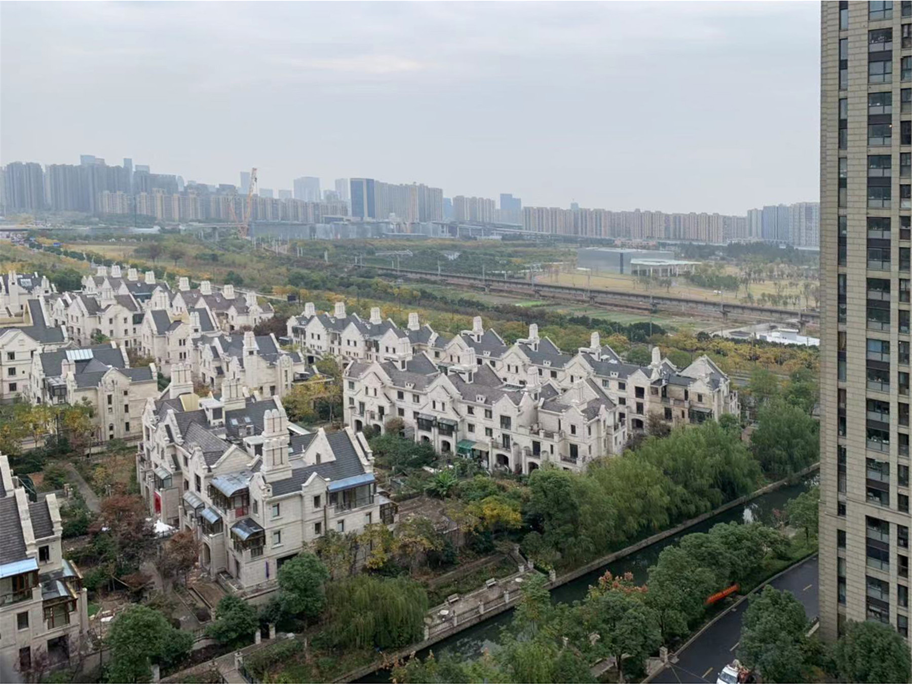 擎天半岛格兰郡小区实景 4