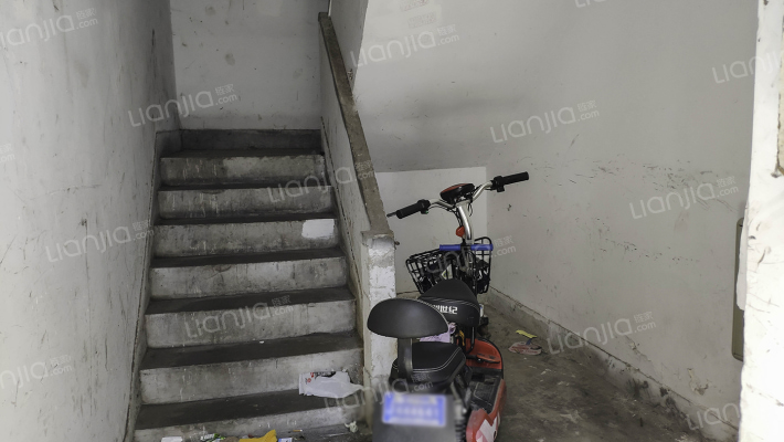 鸿宝新村外景图