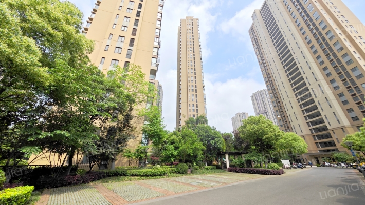 九龙仓时代上城C区外景图