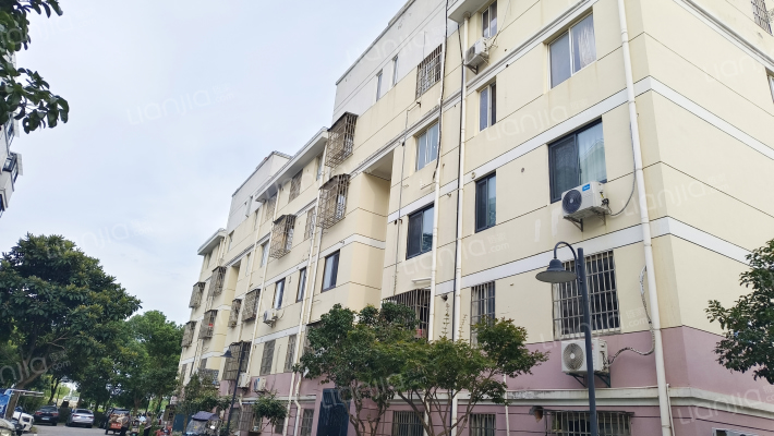 溪东新村四区外景图