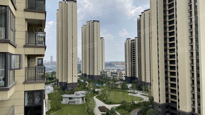 天纵时代城外景图