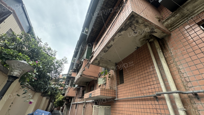 红石一街外景图