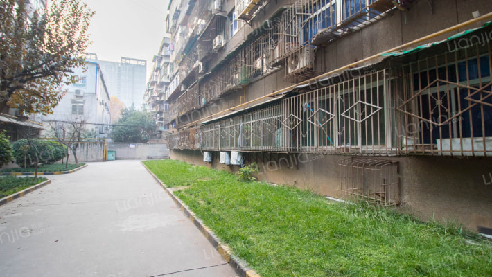 红会小区外景图