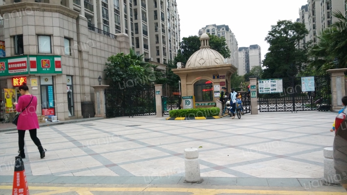 保利香槟花园A区外景图