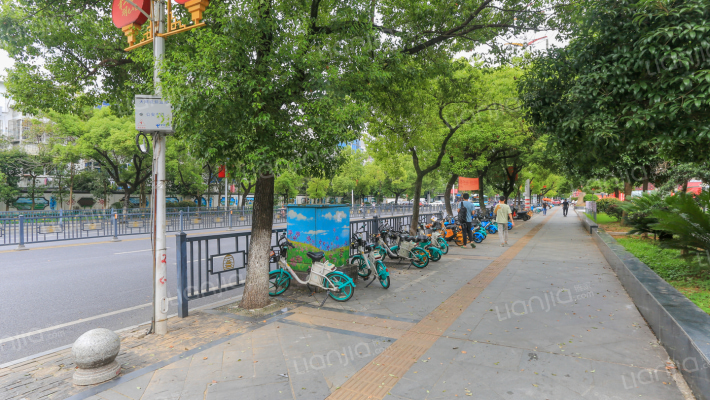 南京东路362号外景图