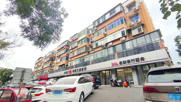 英雄山路146号外景图