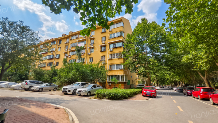 济钢新村北区外景图