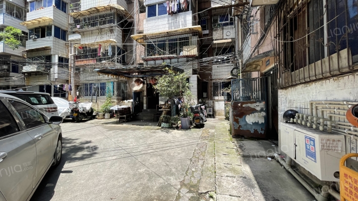 鹿冲关路217号外景图