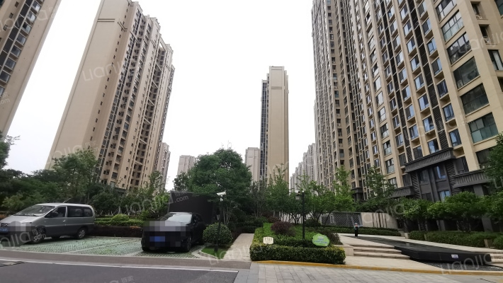 尹山湖景花园四期外景图