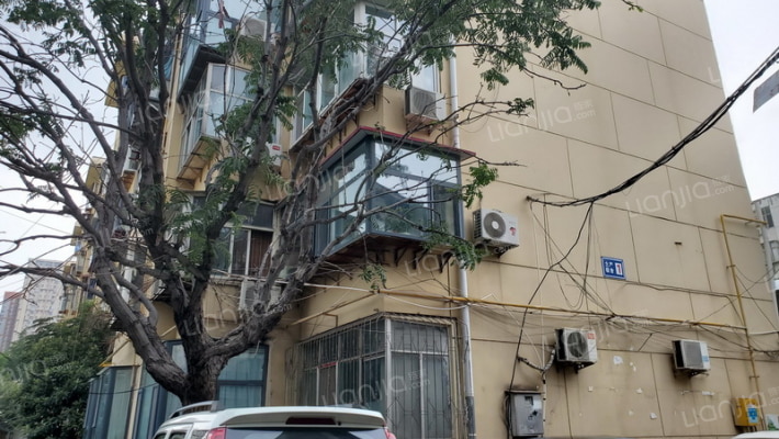 土产宿舍外景图