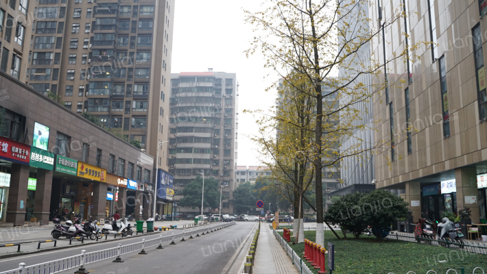 雨花亭街道办事处老宿舍外景图