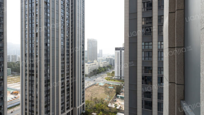 明丰财富中心外景图