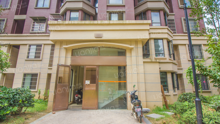 洪城东公馆外景图