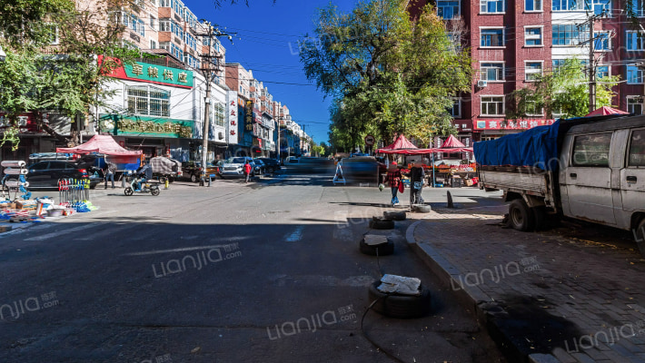 清明三道街外景图