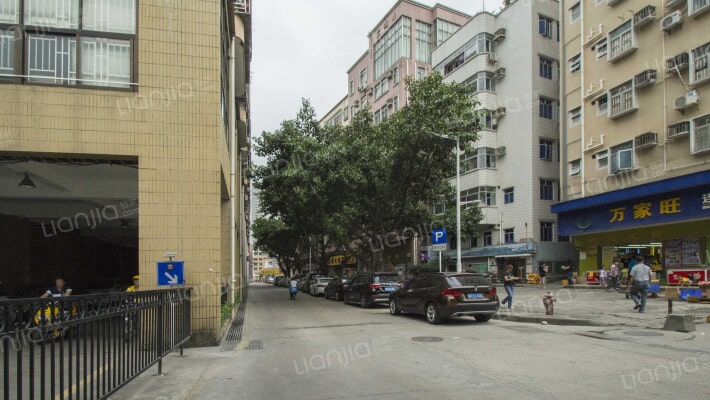 皇岗中心花园外景图