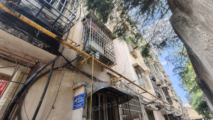 湖南省饲料公司宿舍外景图