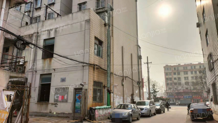 城建实业公司商住楼外景图