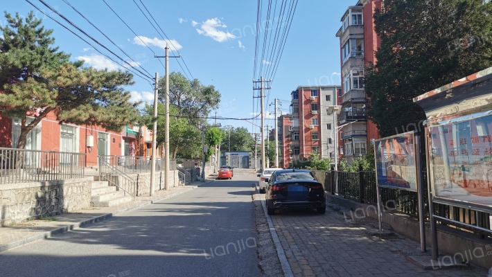 羊耳峪北里外景图