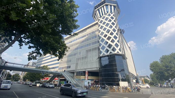 华中万商广场外景图