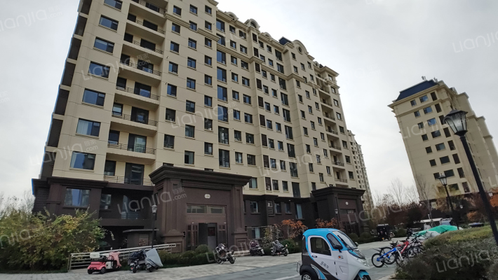 润江翡丽华府外景图