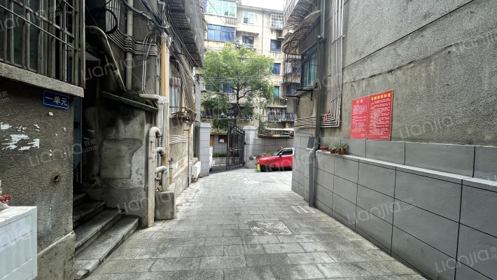 解放西路71号外景图