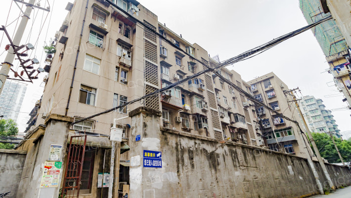 天门墩交管局宿舍外景图