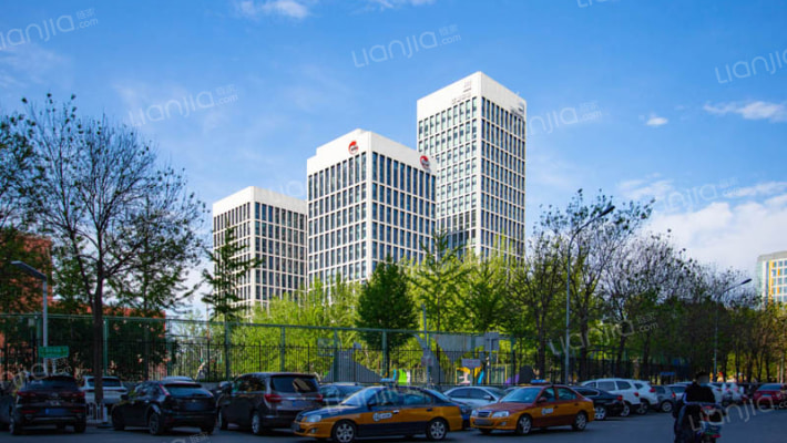 达美中心广场外景图