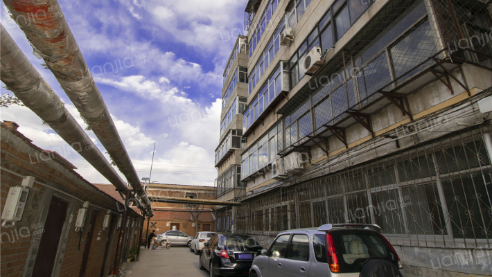 妇幼家属楼外景图