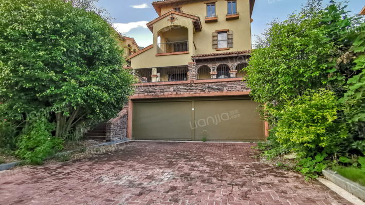 云亩天朗三期富仕山外景图