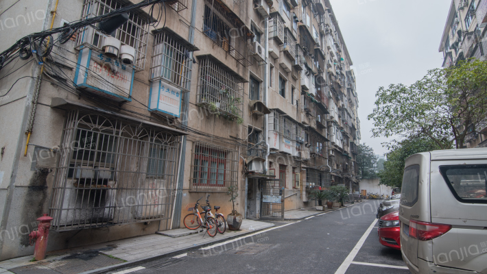 杨家山卫生局宿舍外景图