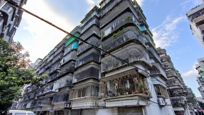 金梭花园外景图